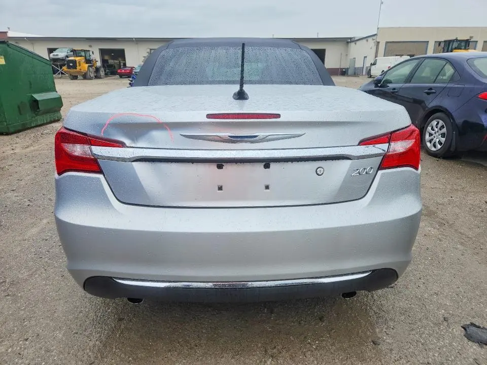 2011 CHRYSLER 200 LIMITED  