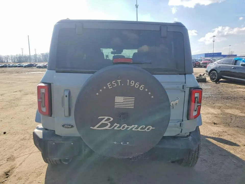 2023 FORD BRONCO BASE  
