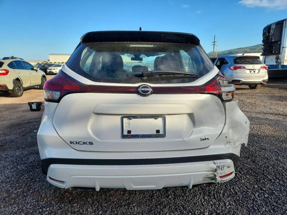 2024 NISSAN KICKS SR  