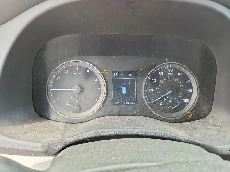 2016 HYUNDAI TUCSON SE  