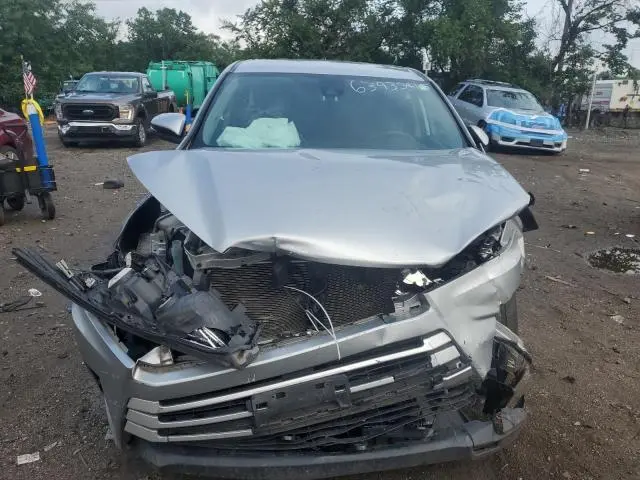 2019 TOYOTA HIGHLANDER LE  