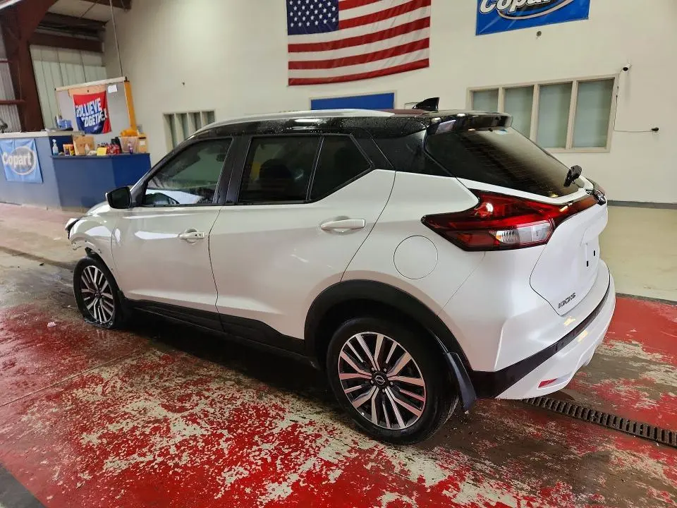 2024 NISSAN KICKS SV  