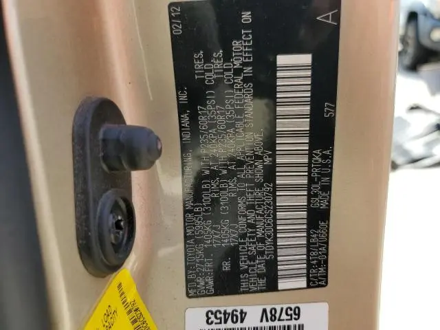 2012 TOYOTA SIENNA XLE  