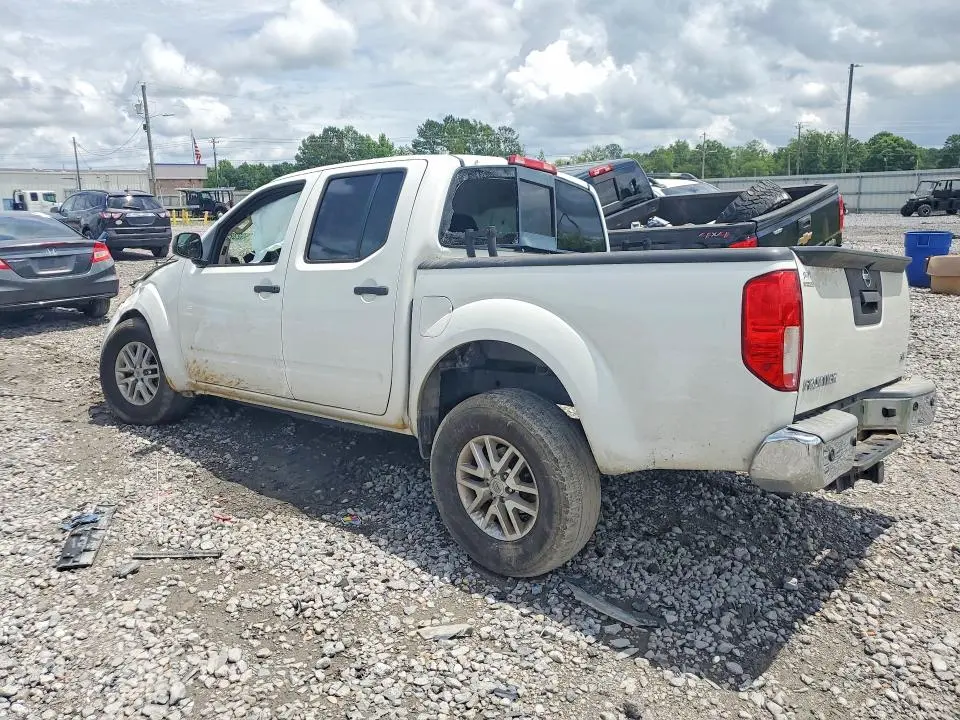 2015 NISSAN FRONTIER S  