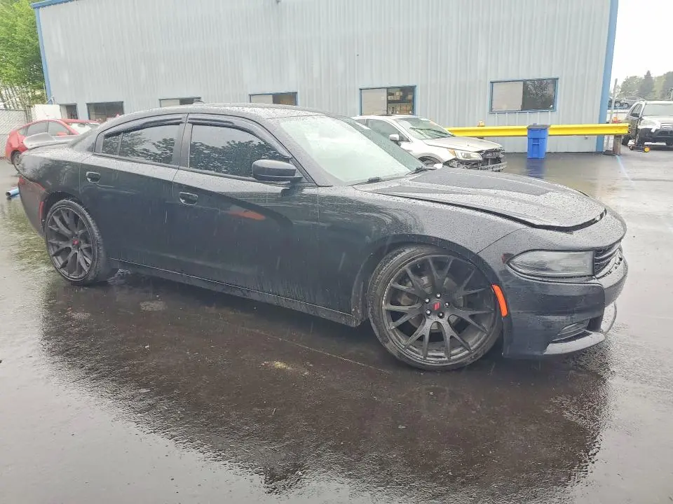 2016 DODGE CHARGER SXT  
