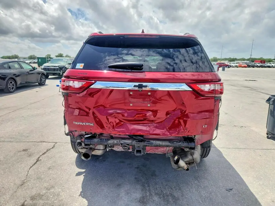 2020 CHEVROLET TRAVERSE LT  