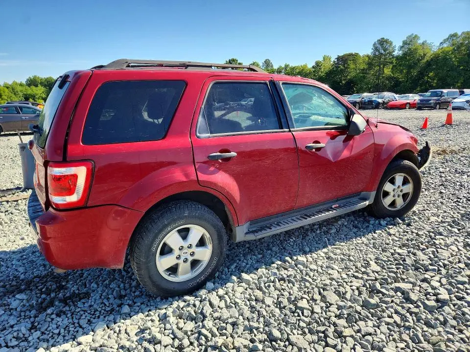 2011 FORD ESCAPE XLT  