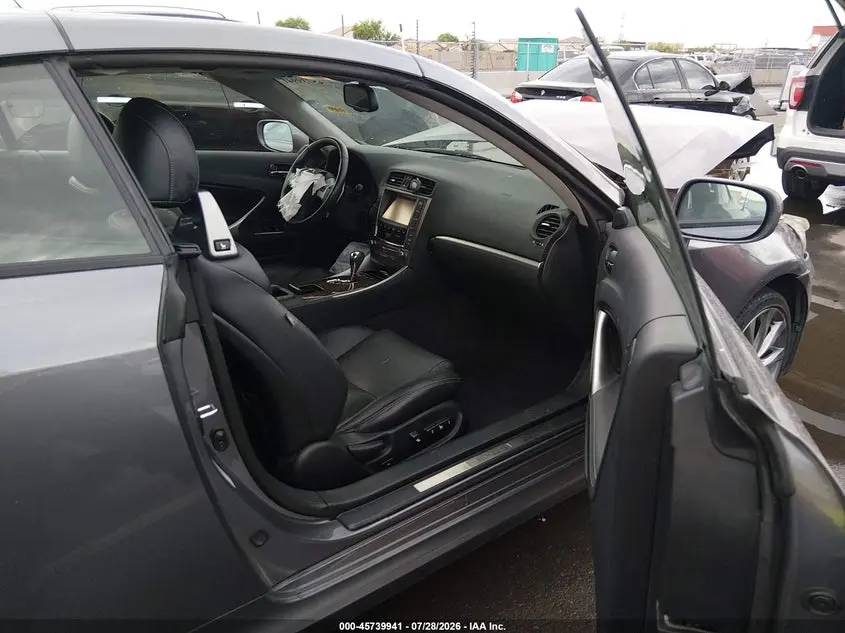 2013 LEXUS IS 250C  