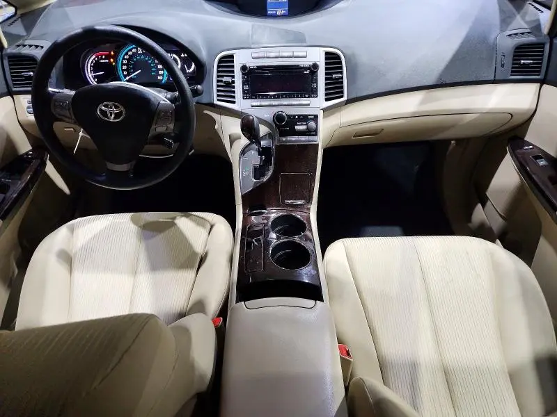 2012 TOYOTA VENZA LE  