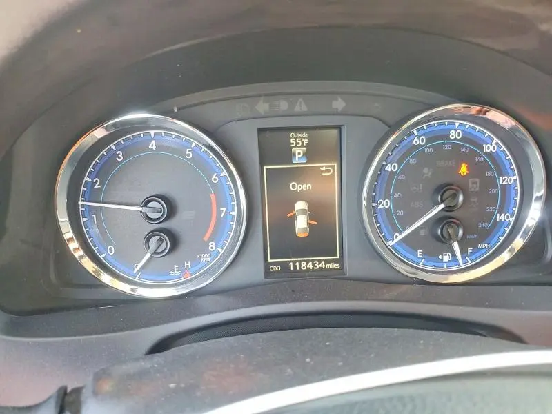 2019 TOYOTA COROLLA SE  