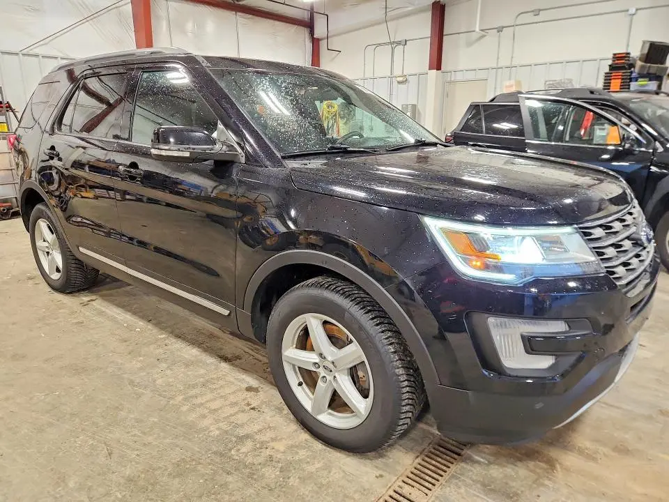 2017 FORD EXPLORER XLT  