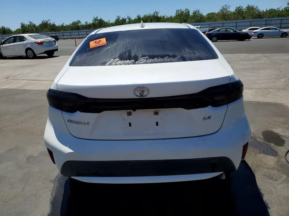 2021 TOYOTA COROLLA LE  
