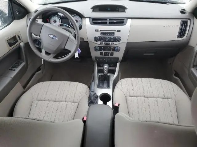 2010 FORD FOCUS SE  