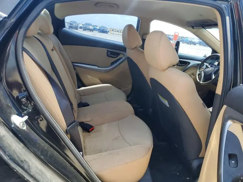 2013 HYUNDAI ELANTRA   