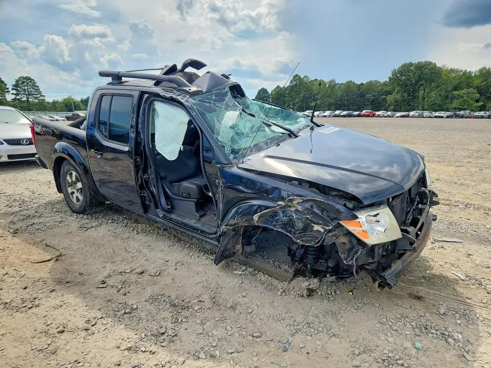 2012 NISSAN FRONTIER S  