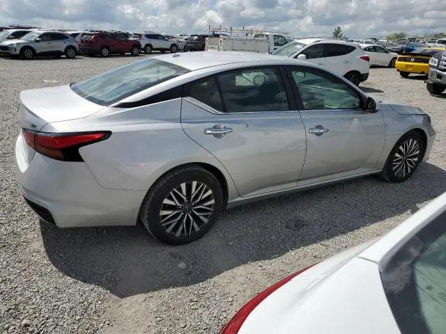 2023 NISSAN ALTIMA SV  