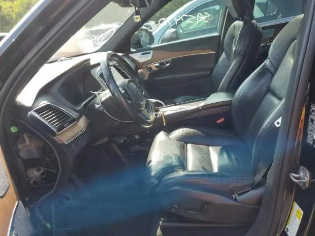 2016 VOLVO XC90 T6  