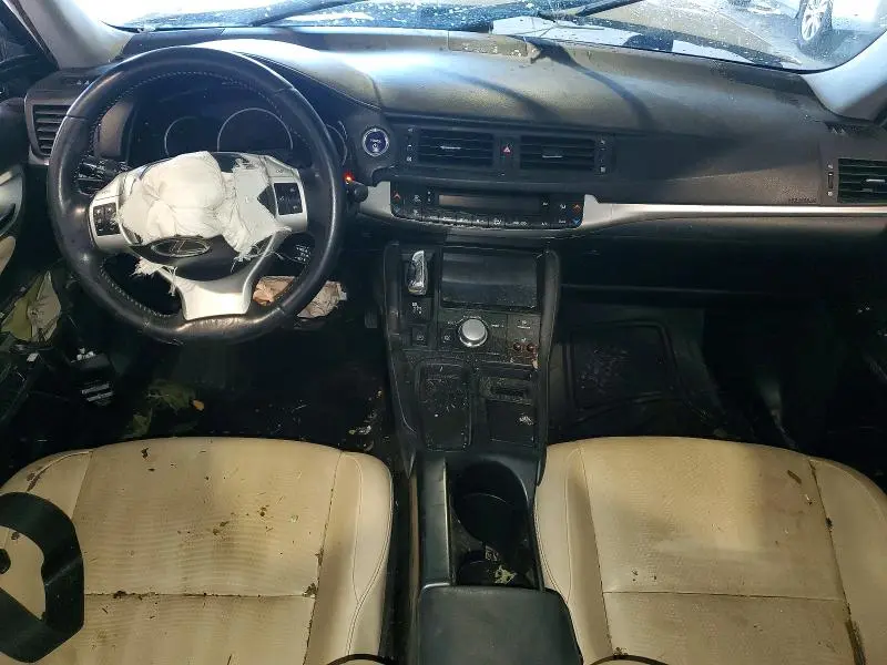 2011 LEXUS CT 200  