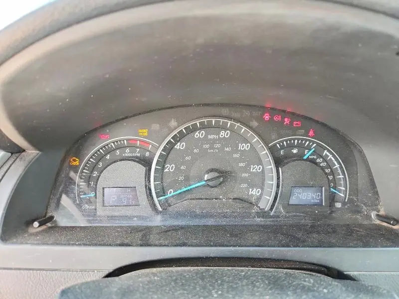 2012 TOYOTA CAMRY LE  