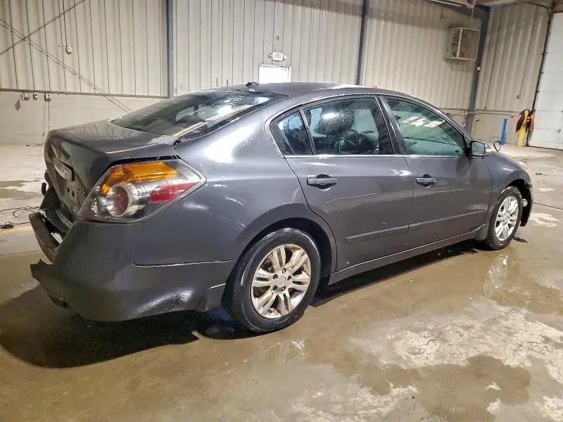 2010 NISSAN ALTIMA BASE  