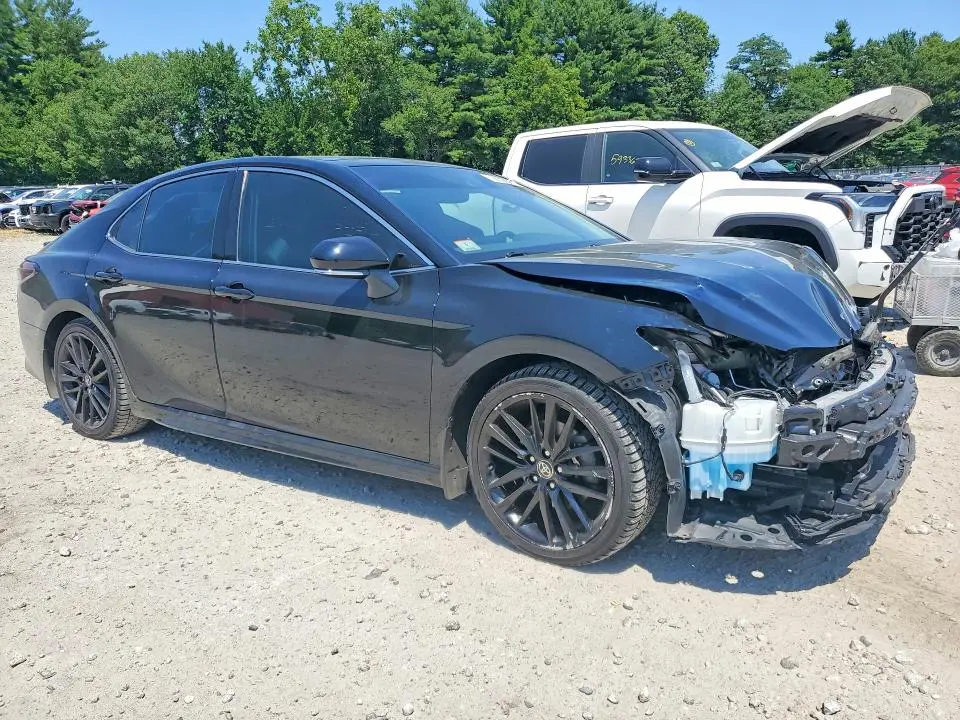 2022 TOYOTA CAMRY XSE  