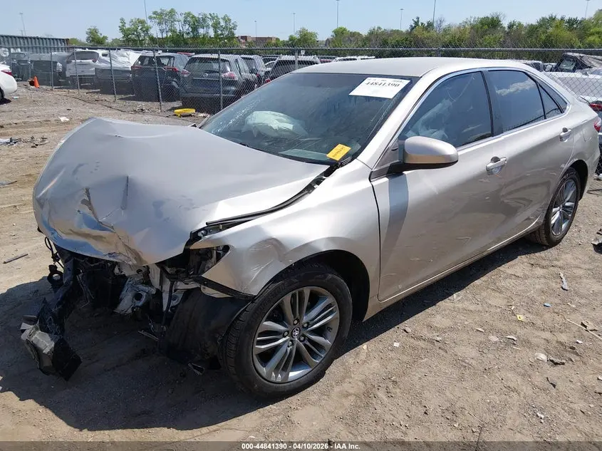 2017 TOYOTA CAMRY SE
