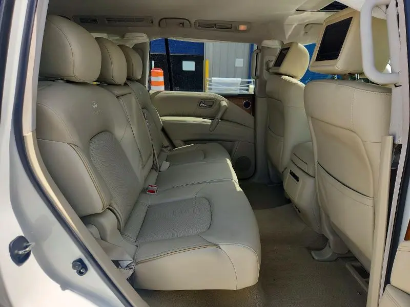 2011 INFINITI QX56 BASE  