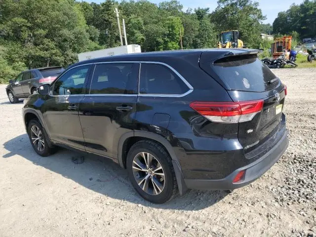 2017 TOYOTA HIGHLANDER LE  