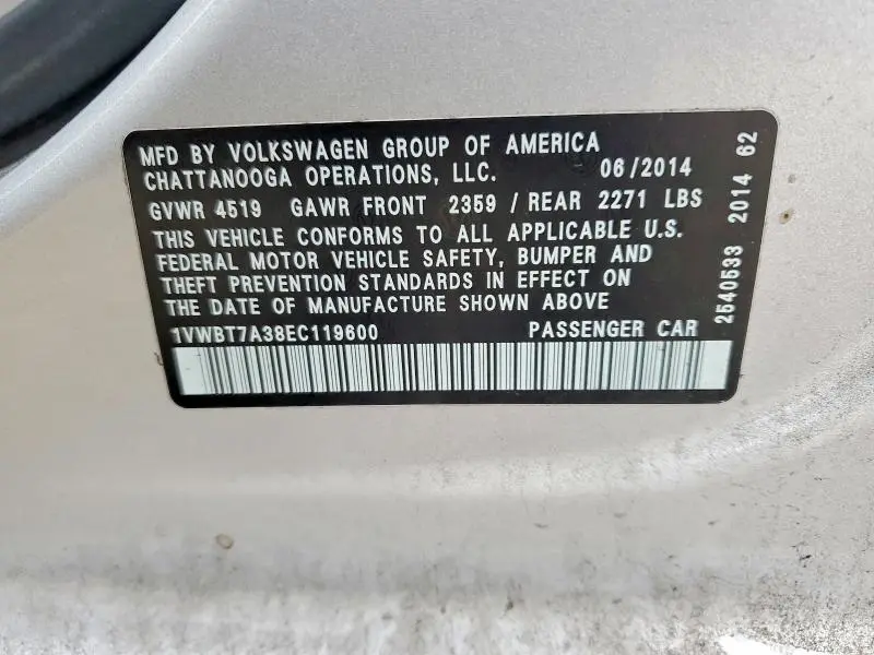 2014 VOLKSWAGEN PASSAT SE  