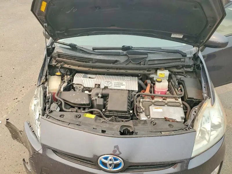 2011 TOYOTA PRIUS THREE  