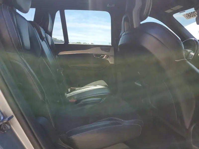 2018 VOLVO XC90 T6  