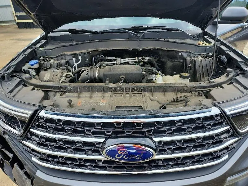 2021 FORD EXPLORER XLT  