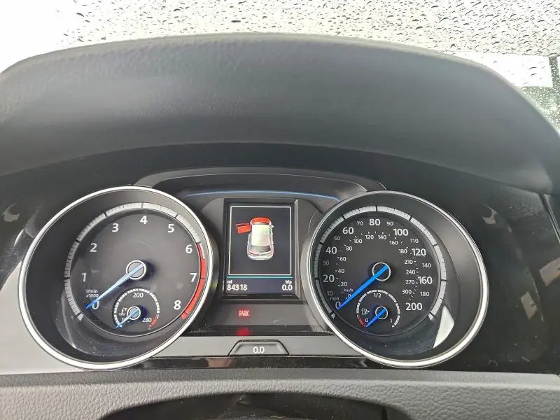 2017 VOLKSWAGEN GOLF R   