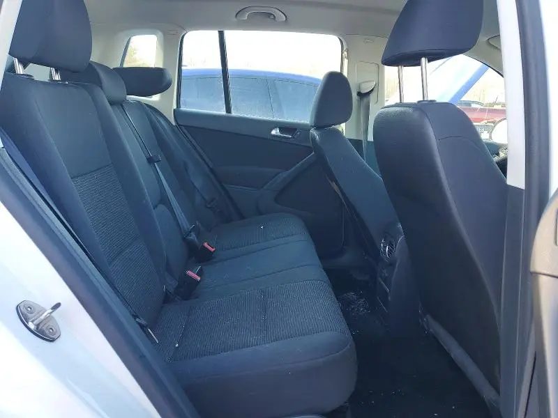 2017 VOLKSWAGEN TIGUAN S  