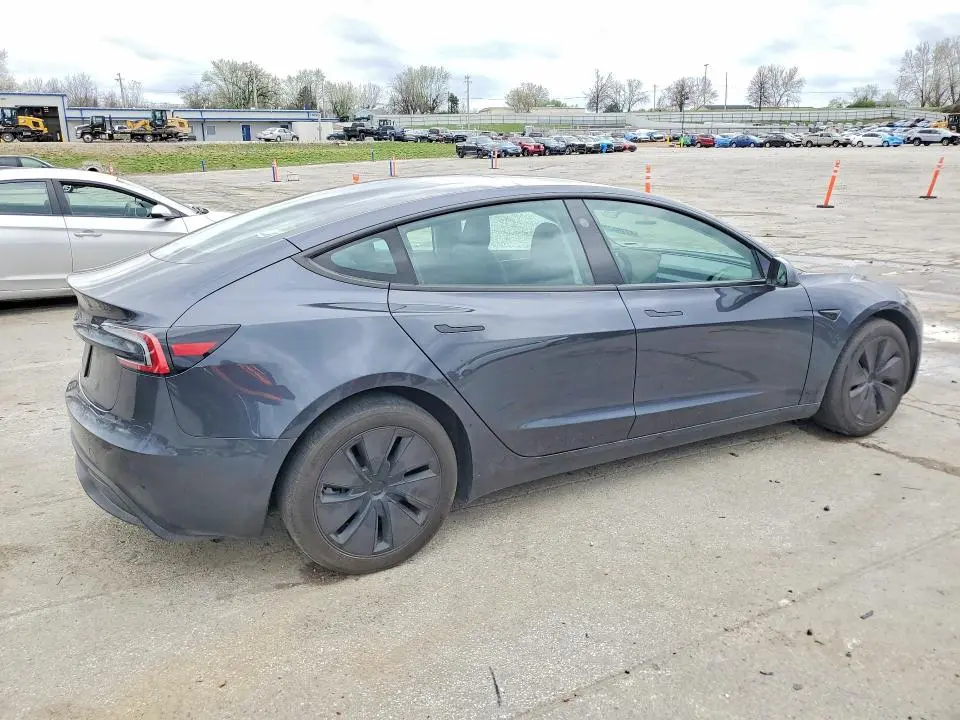 2024 TESLA MODEL 3   