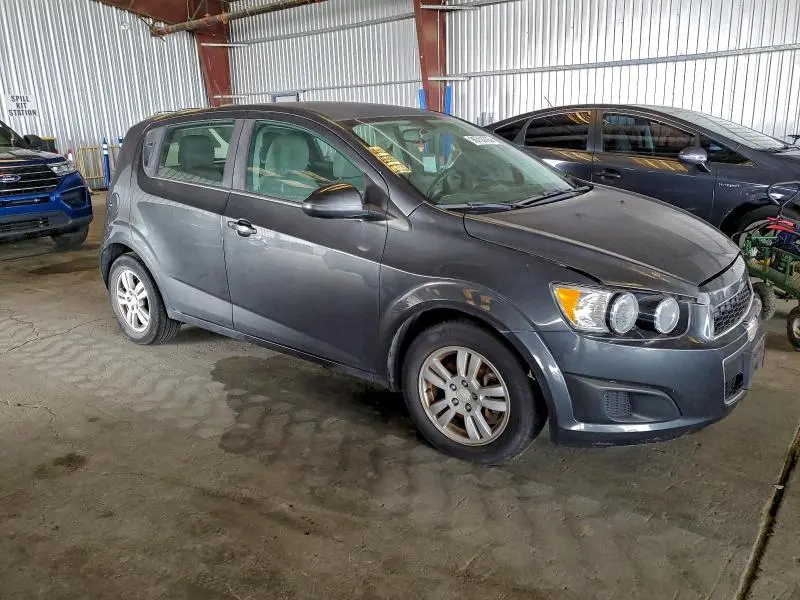 2016 CHEVROLET SONIC LT  