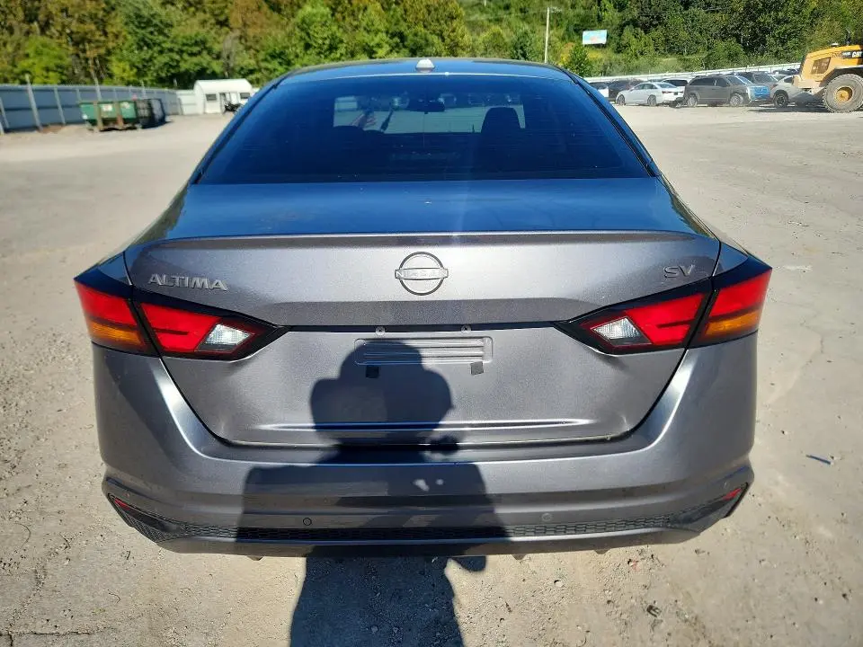 2024 NISSAN ALTIMA SV  