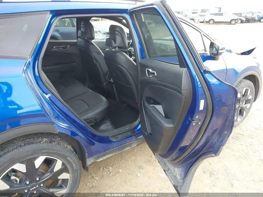 2023 KIA SPORTAGE X-LINE