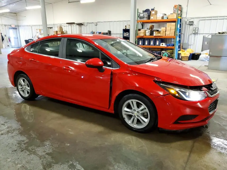 2017 CHEVROLET CRUZE LT  