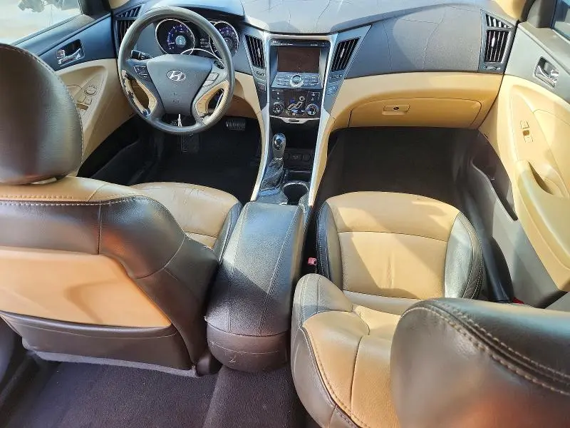 2011 HYUNDAI SONATA GLS  