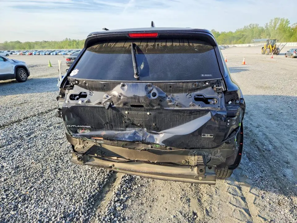 2024 MITSUBISHI OUTLANDER SE  