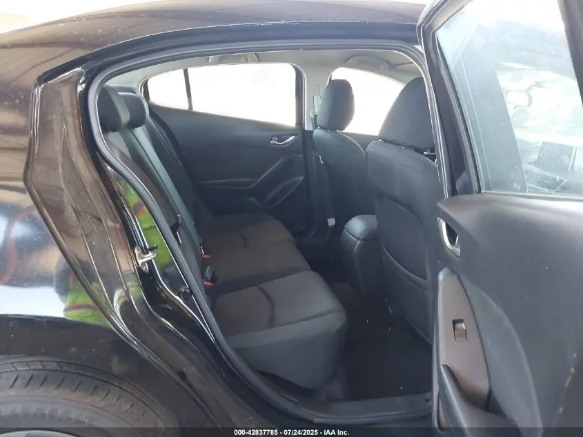 2015 MAZDA MAZDA3 I SPORT