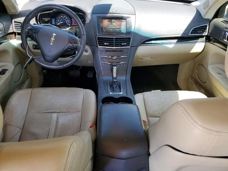 2015 LINCOLN MKT   