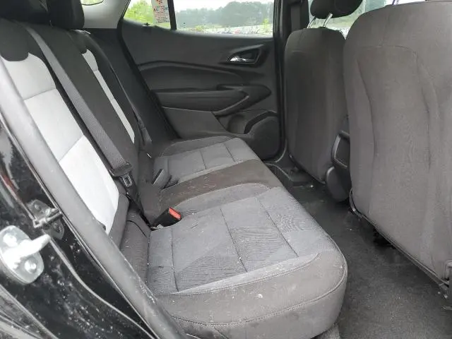 2025 CHEVROLET TRAX LS  