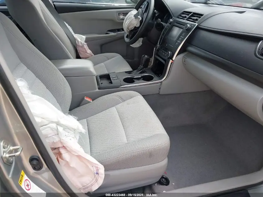 2017 TOYOTA CAMRY HYBRID LE