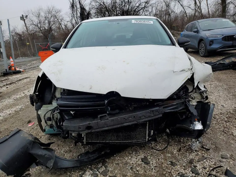 2010 VOLKSWAGEN GOLF   