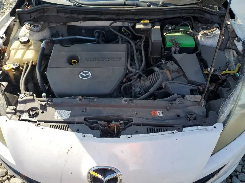 2011 MAZDA 3 S  
