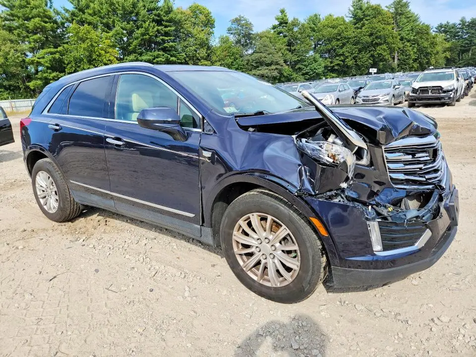 2017 CADILLAC XT5   