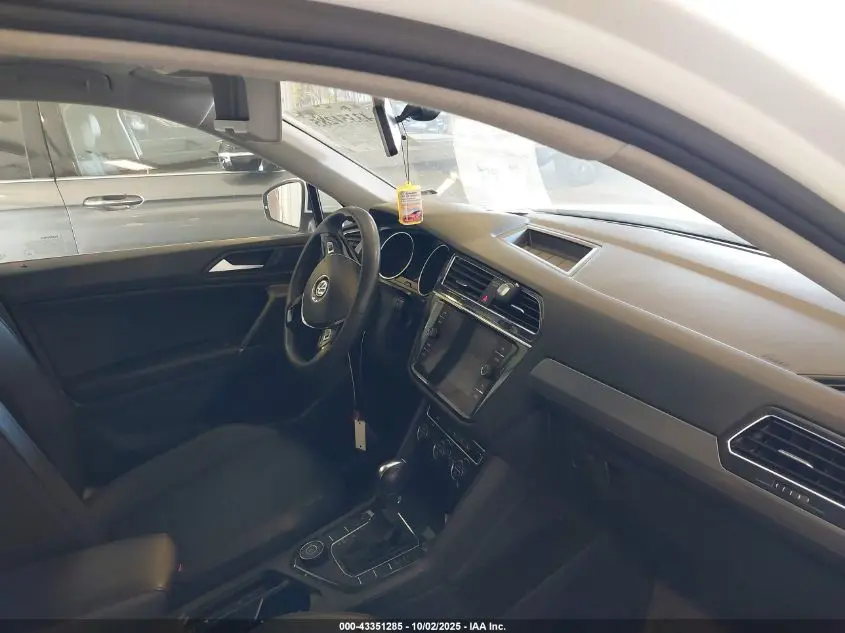 2020 VOLKSWAGEN TIGUAN 2.0T SE/2.0T SE R-LINE BLACK/2.0T SEL