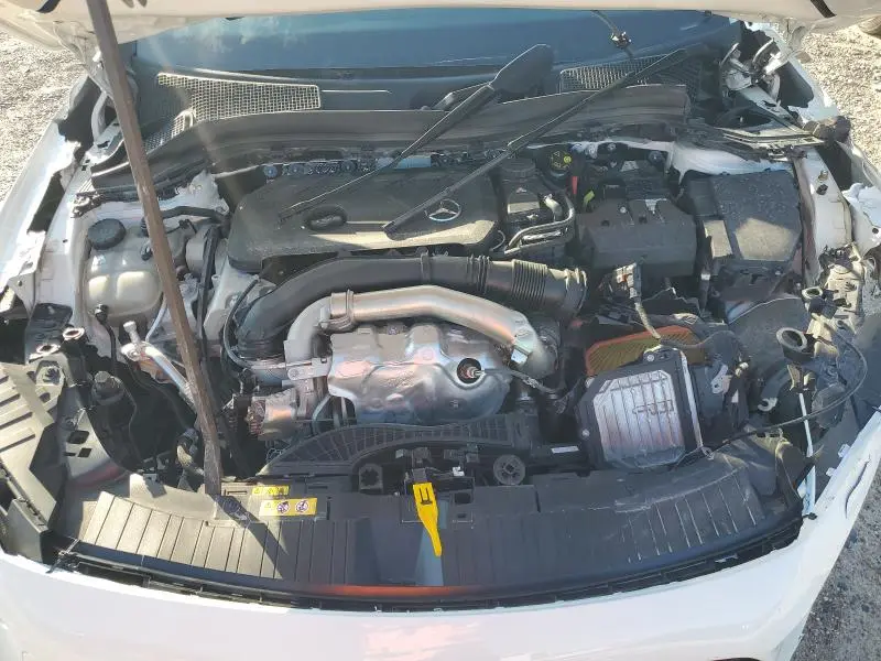 2025 MERCEDES-BENZ GLA 250  